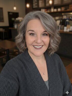 Meet your Posher, Lisa